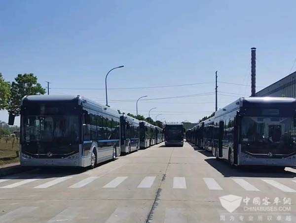 東風(fēng)汽車股份 東風(fēng)天翼 純電動 低地板城市客車