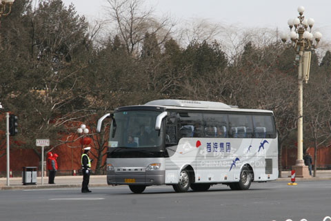 安凱客車再度服務(wù)保障全國(guó)“兩會(huì)”