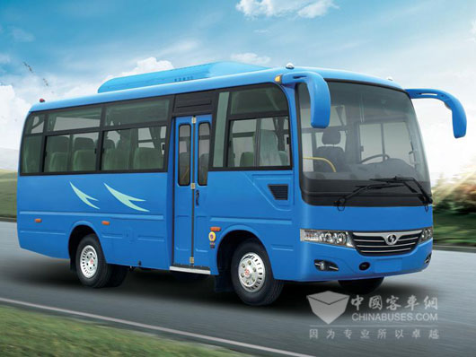 搭載VM發(fā)動機(jī)的25座少林7米中巴車