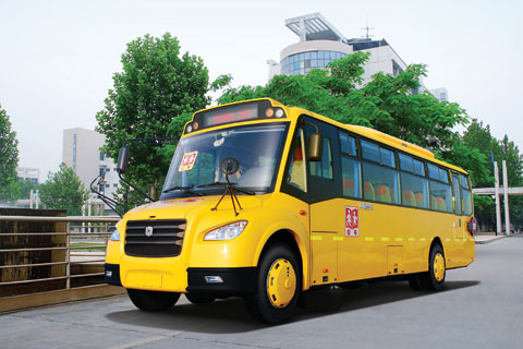 中通校車