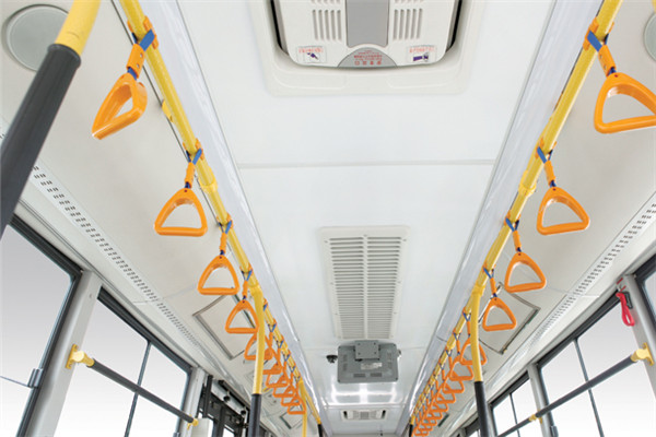 金旅XML6105JHEVG5C公交車（柴油/電混動(dòng)國(guó)五20-36座）
