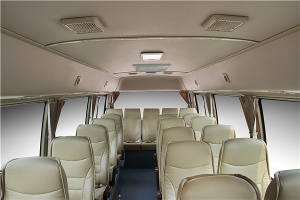 南京金龍NJL6806EV1客車（純電動(dòng)24-31座）