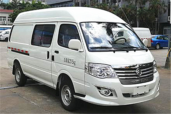 金旅XML5036XXY16廂式運(yùn)輸車（汽油國(guó)六2-5座）
